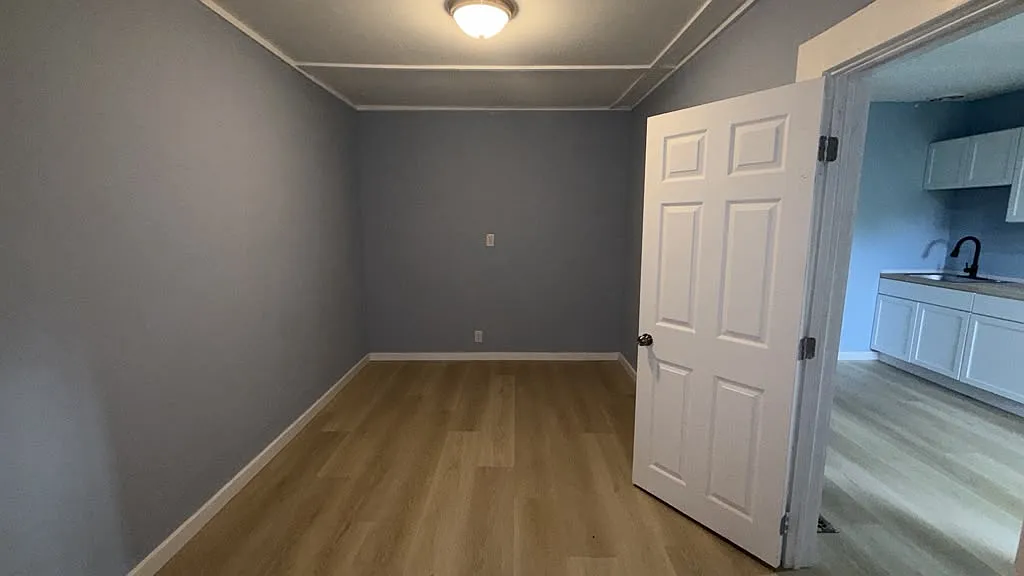 1 bed, $1,100 — Photo 2