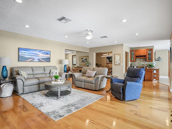 2nd image of 939 Bolender Drive