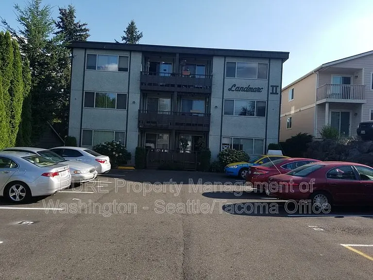 417 SW 155th St #4 — Photo 14
