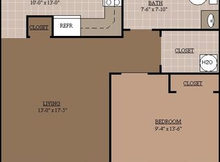 68 E 1st St #4, The Plains, OH 45780