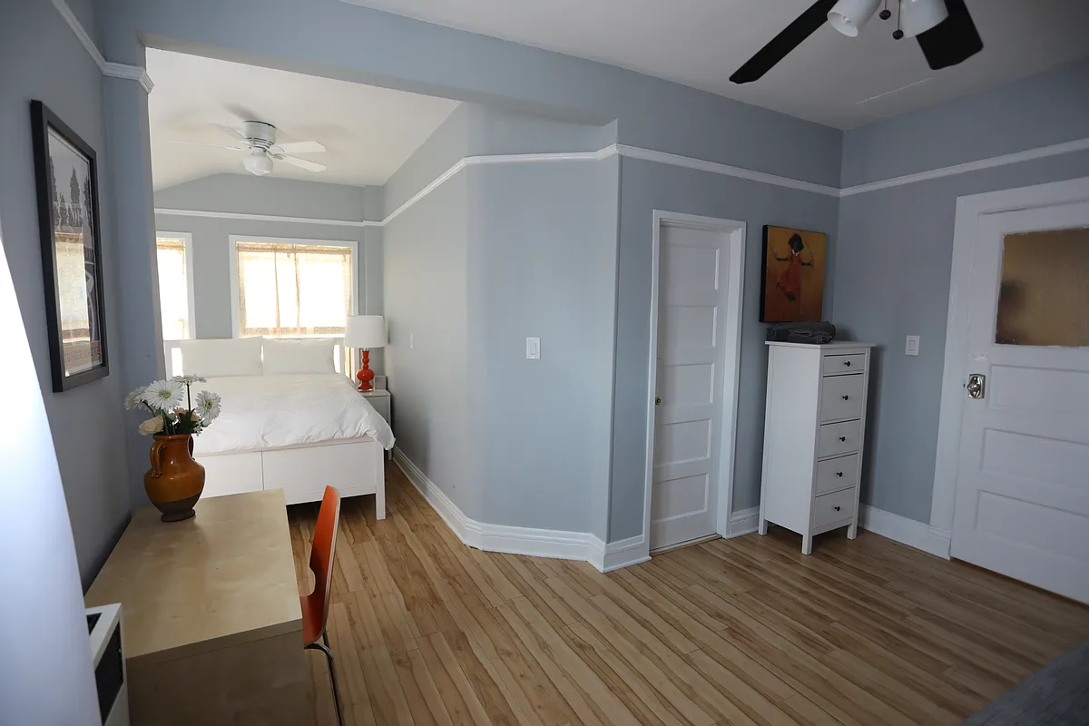 Building Photo - 1153 Magnolia Ave #A