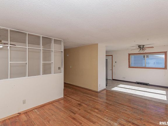 4th image of 2905 N Lincoln Ave