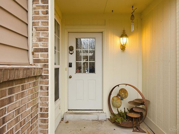 4th image of 6120 Oakbridge Way