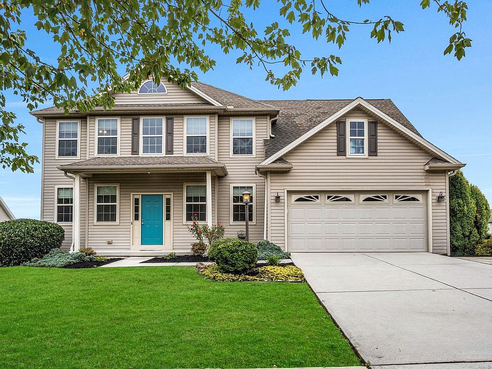 1st image of 4 Windy Ln