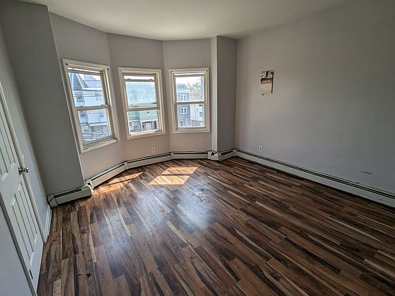 3rd image of 145 Johnson Ave #2-B