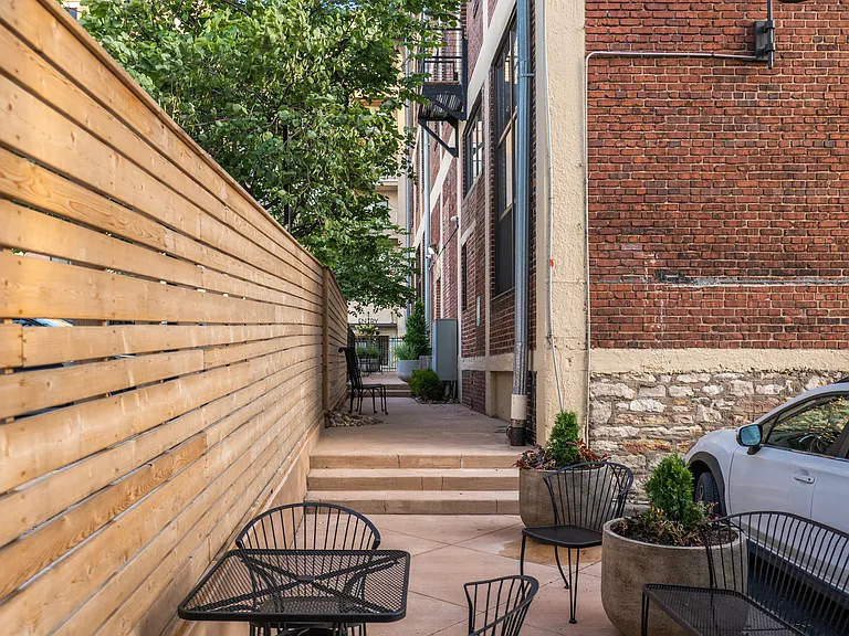 523 Grand Blvd #1B — Photo 46
