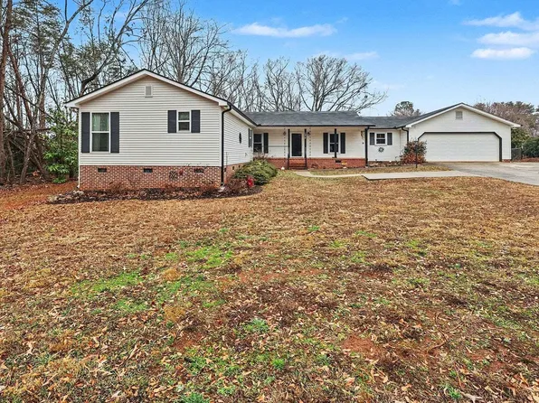 1514 Clement Rd, Greer, SC 29650