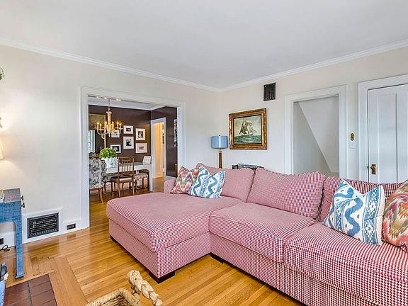 4th image of 2981 Springer Ave Floor 1