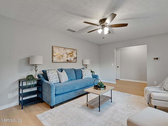 5th image of 554 BOWIE Boulevard