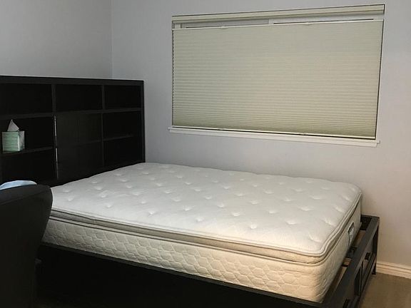 2nd image of 2001 Oxford Ave APT 1
