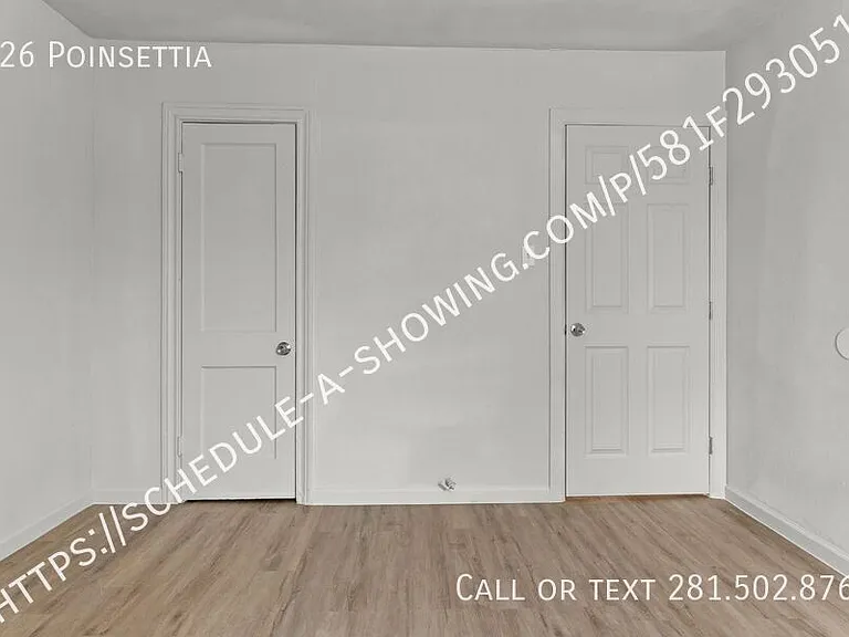 826 Poinsettia — Photo 10