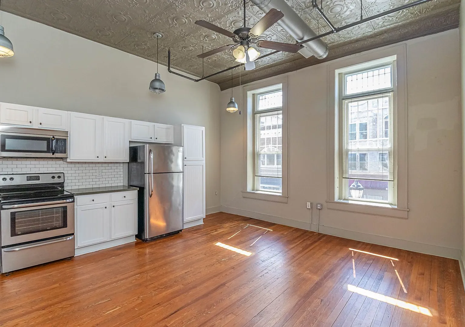 Nash Street Lofts Unit G — Photo 1