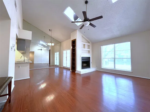 7525 Holly Hill Dr APT 10, Dallas, TX 75231