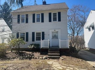 1596 Lyndhurst Rd, Lyndhurst, OH 44124