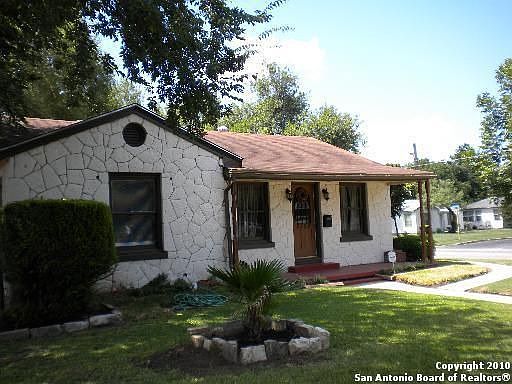 4th image of 2250 W Magnolia Ave