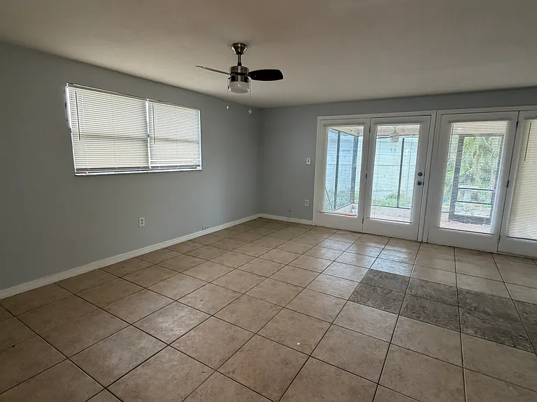 3165 Port Charlotte Blvd — Photo 2