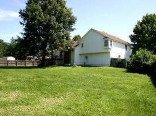 1765 SE Silkwood Ln, Lees Summit, MO 64063