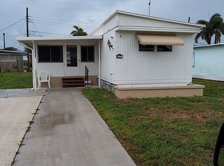 8955 Oak St, Boynton Beach, FL 33436