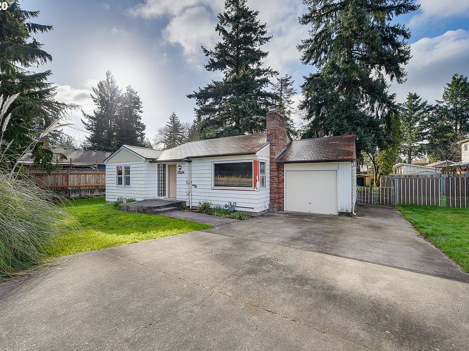 1st image of 13324 NE Glisan St