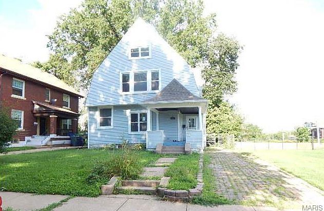 1st image of 14 Thornby Pl