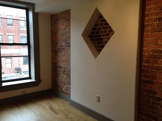 Rented by Premier Metro Realty Corp | media 1