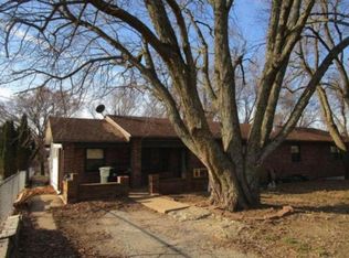 20453 Seven Sisters Rd, Leavenworth, KS 66048