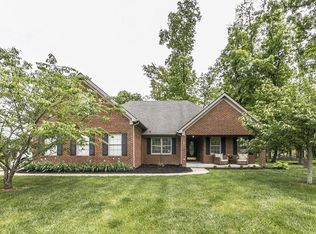 216 Oak Branch Dr, Berea, KY 40403