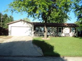 125 Tiffany Ln, Cedarville, IL 61013