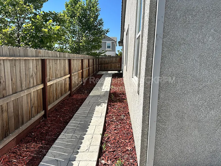 1601 Innovation Way — Photo 29