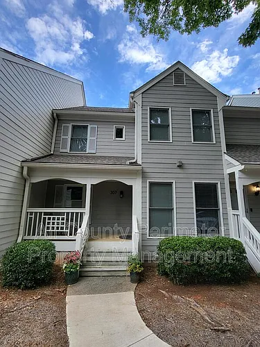 307 Hollyfax Cir Photo 1