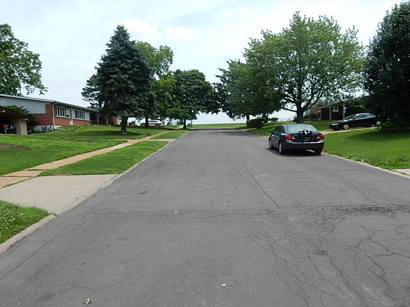 4th image of 2665 Steeplechase Ln
