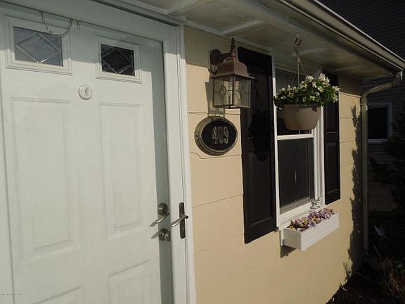 3rd image of 409 Sunset Pl