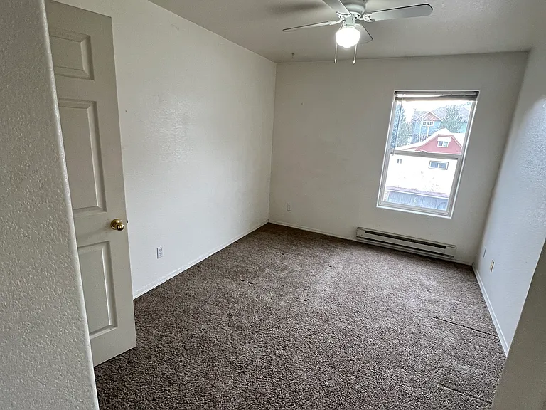 147 E 7th Ave #6 — Photo 7