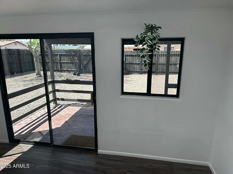 1050 W Romo Jones St — Photo 14