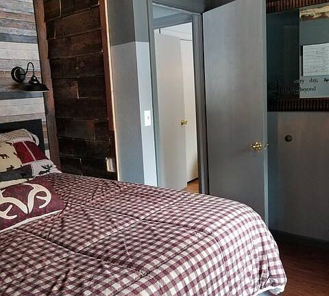 2nd image of 32926 Vinewood Ln #2