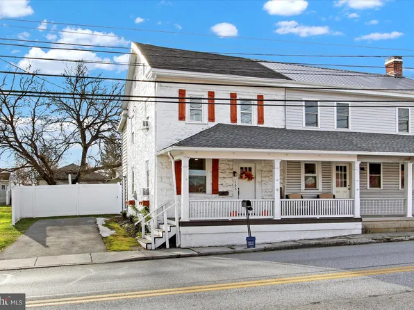105 E King St, Abbottstown, PA 17301