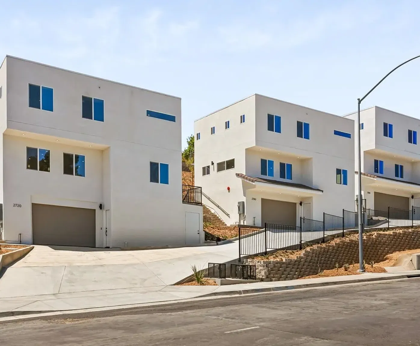 3 bed, 2.5 bath, 1722 sqft, $3,795 — Photo 1