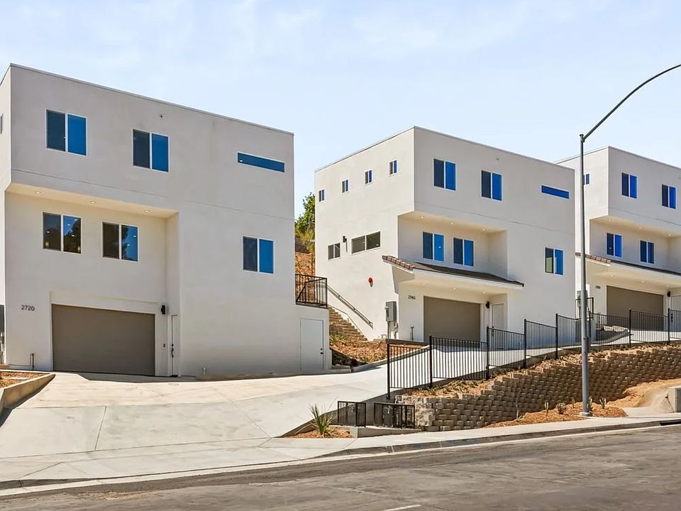 1st image of 2720 Reo Dr