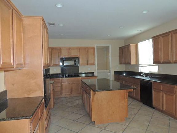3rd image of 13078 Dune Ln