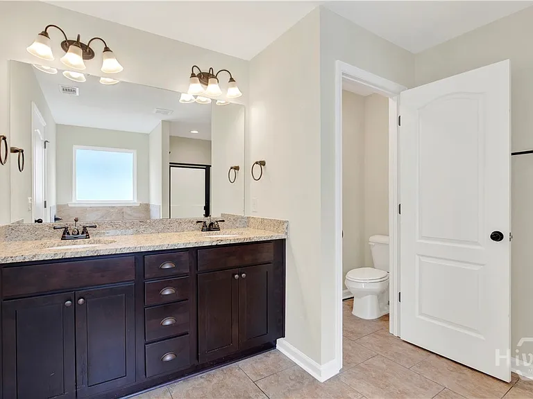 120 Annie Dr — Photo 37
