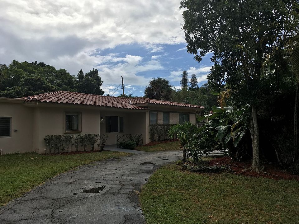 1st image of 11705 NE 9th Ave