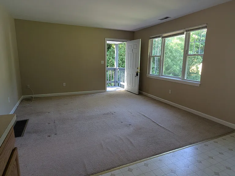 2771 Whitney Ave #C — Photo 2