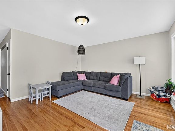 4th image of 413 Saint Lawrence Dr