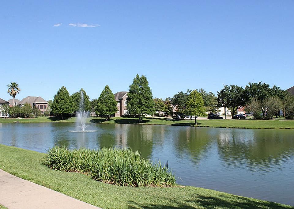 1st image of 12243 Ashford Park Dr