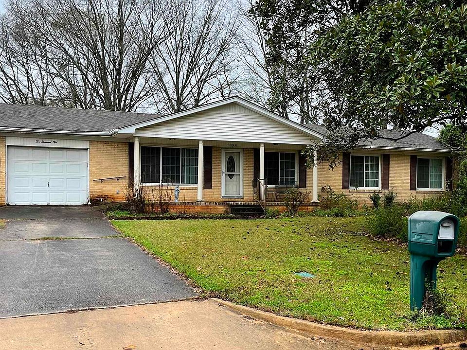 1st image of 10002 Camille Dr SE