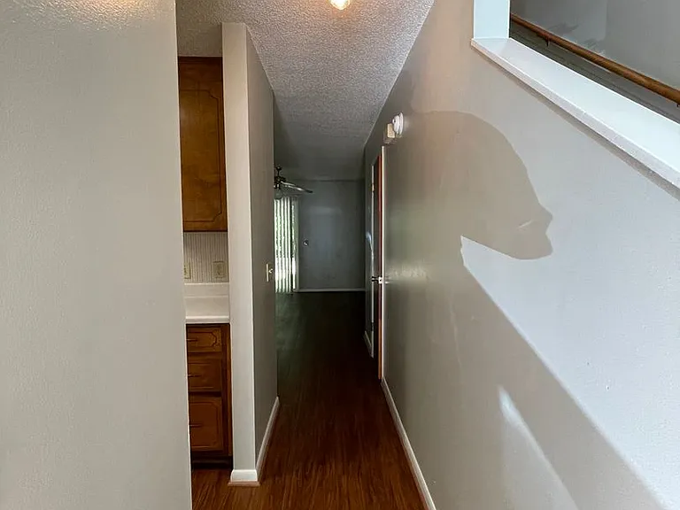 220 Candlebrook Dr — Photo 4