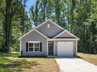 222 Horseman Dr, Gastonia, NC 28056
