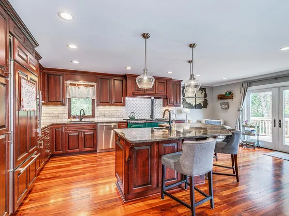 13603 Lake Street Ext, Minnetonka, MN 55345