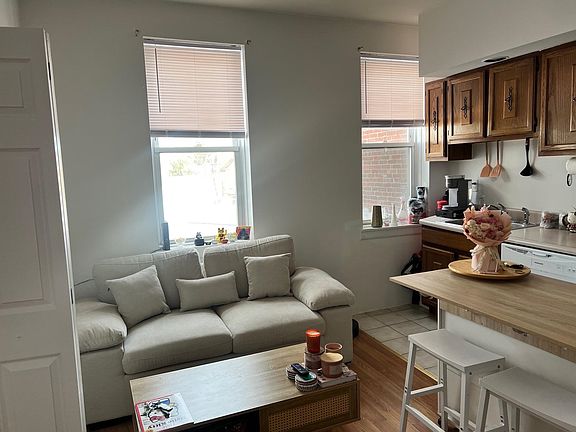 4th image of 25 W 8th St APT 2R