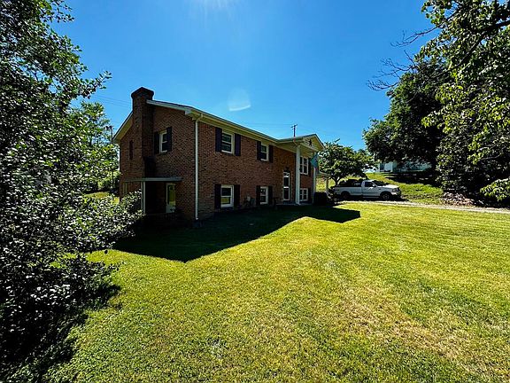 4th image of 7808 Tudor Ln